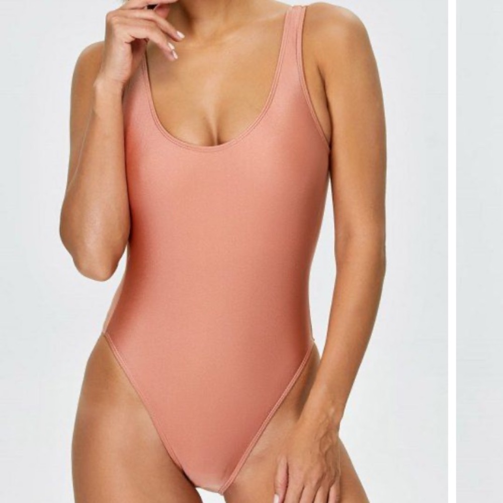 High cut backless bathing suit